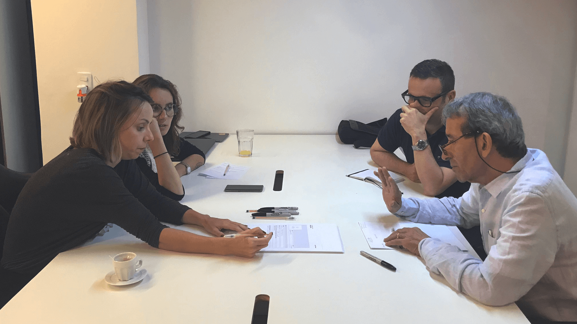 Case de FGV: Fotos de processo. Inovação em educação