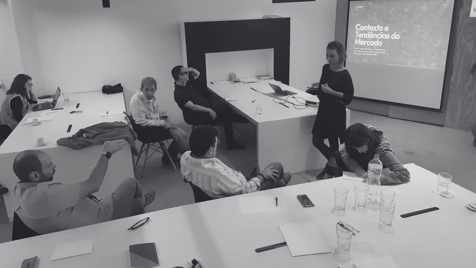 Case de FGV: Fotos de processo. Inovação em educação